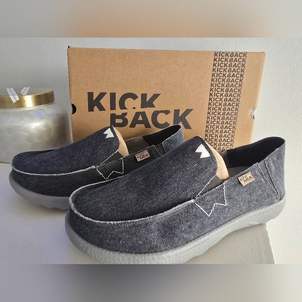 KickBack Couch Classic Canvas Shoes